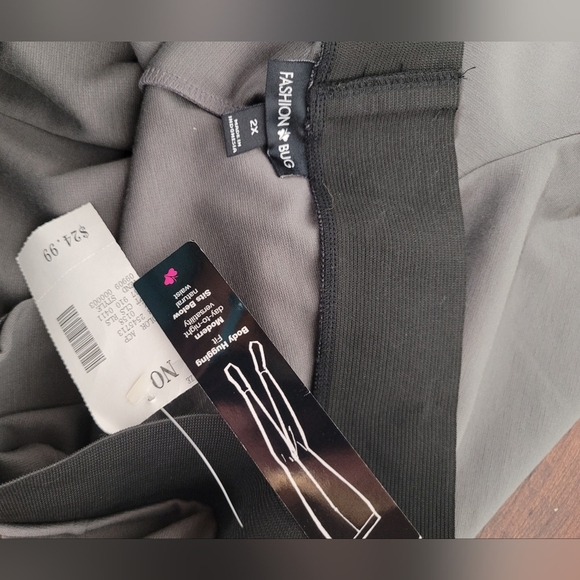 New Fashion Bug Body Hugging Legging Pants 2X - Picture 3 of 3